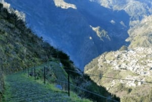 Madeira : Nuns Valley - 'Curral das Freiras'