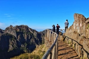 Madeira : Nun's Valleys and Pico Areeiro 4X4 Tour