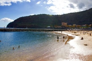 Madeira: ARIEIRO PEAK, SANTANA, PONTA SÃO LOURENÇO JEEP TOUR