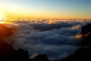 Madeira: Pico do Arieiro Sunset and Optional Dinner & Drinks