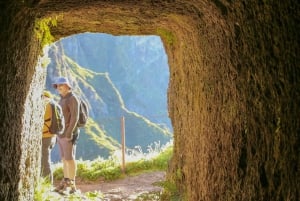 Madeira: Pico do Arieiro to Pico Ruivo Guided Hike