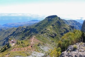 Madeira: Pico do Arieiro to Pico Ruivo Guided Hike