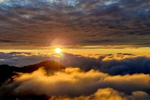 Madeira: Pico do Arrieiro Sunrise and stairs to heaven hike