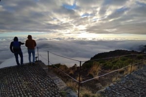 Madeira: Pico Ruivo Guided Sunrise Hike with Hotel Pickup