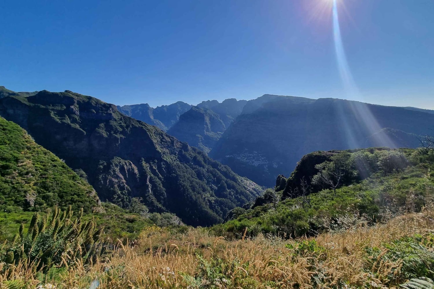 Madeira: Picturesque Peaks and Skywalk private 4x4 Jeep tour