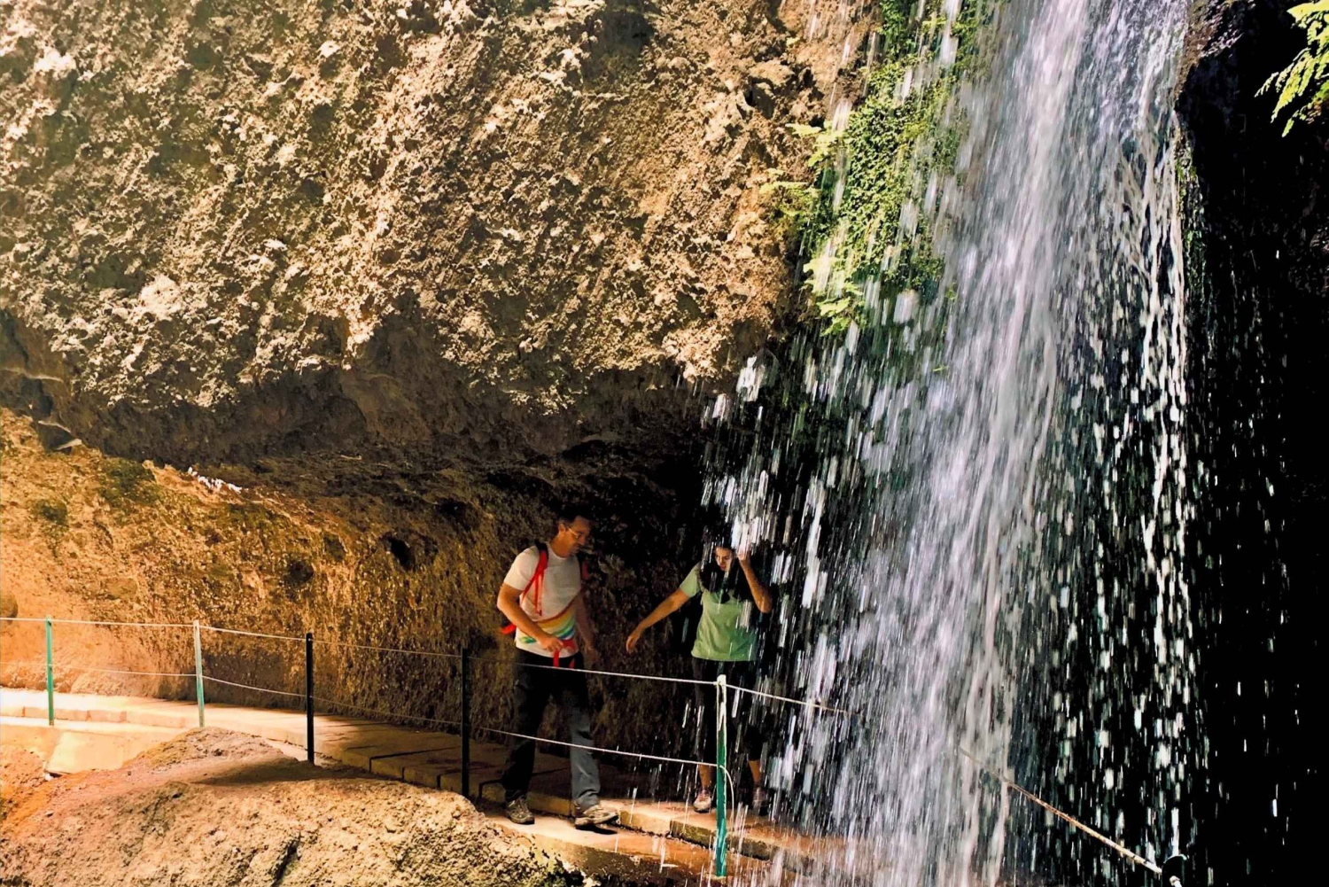 Madera: Dotrzyj do słońca podczas wędrówki Levada Nova Moinhos Ponta do Sol