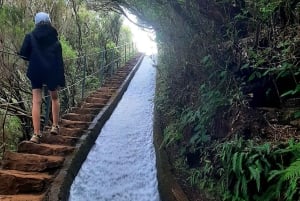 Madeiran salainen vesiputoushelmi – Lagoa do Vento