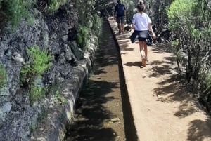 Madeiran salainen vesiputoushelmi – Lagoa do Vento