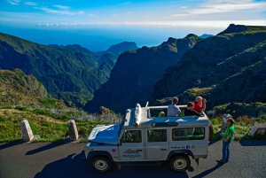 Madeira: safari en jeep por Santana y ruta de senderismo por la levada de Balhões