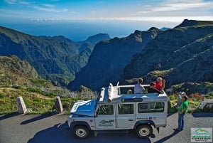 Madeira: Santana Jeep Safari and Levada Tour