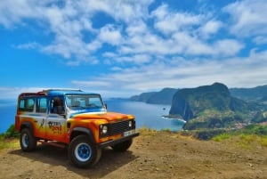 Madeira : Santana & Peaks full day tour by Open 4x4