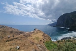 Madeira : Santana, Pico Arieiro, walk full day 4x4 Jeep tour