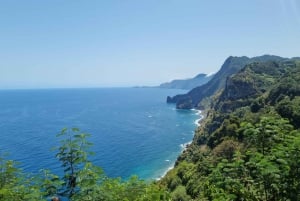 Madeira : Santana, Pico Arieiro, walk full day 4x4 Jeep tour