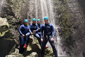 マデイラ島：セイシャルでキャニオニング（レベル3）をお楽しみください