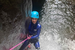 マデイラ島：セイシャルでキャニオニング（レベル3）をお楽しみください