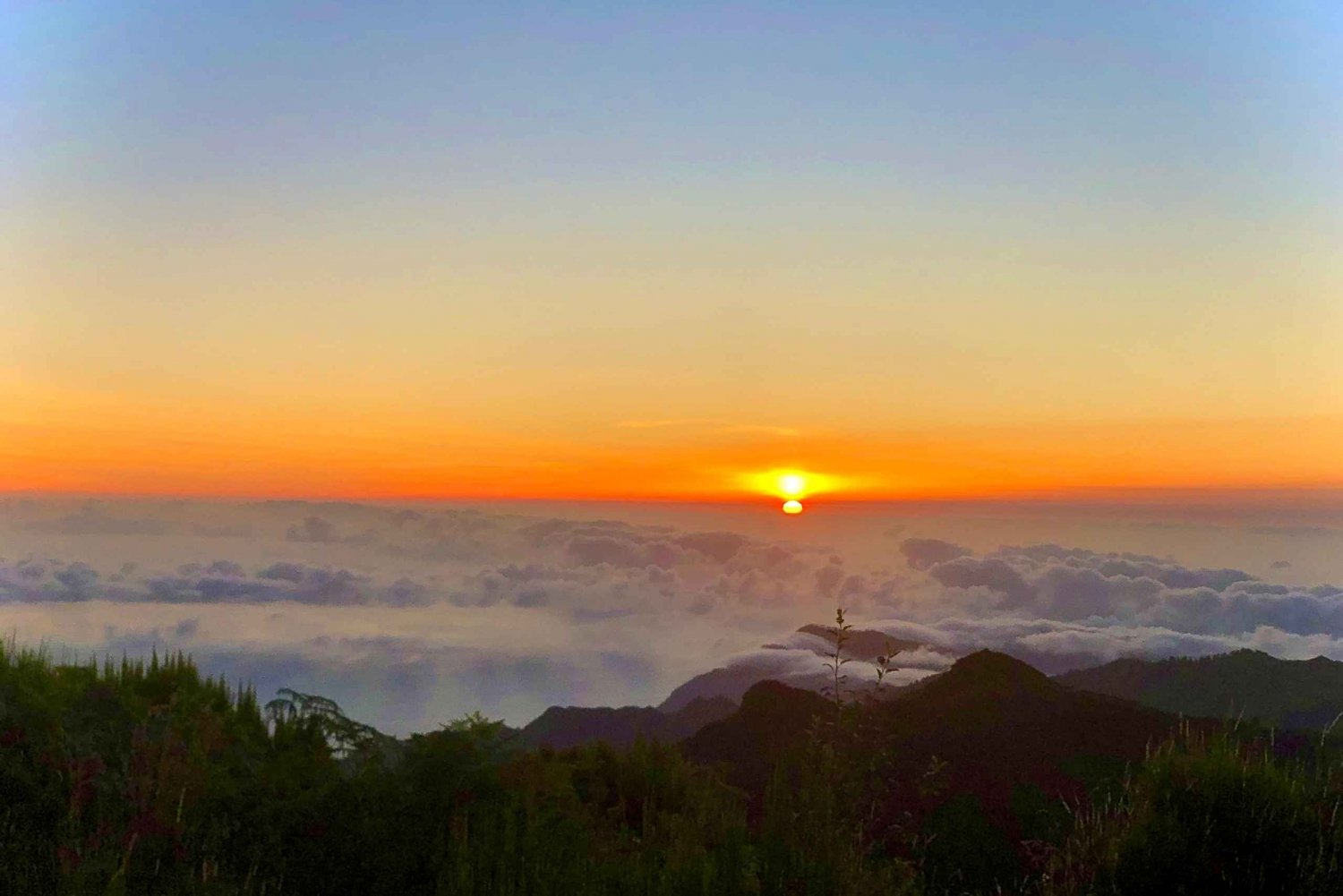 Madeira: Shuttle for Sunrise Hike at Pico do Arieiro