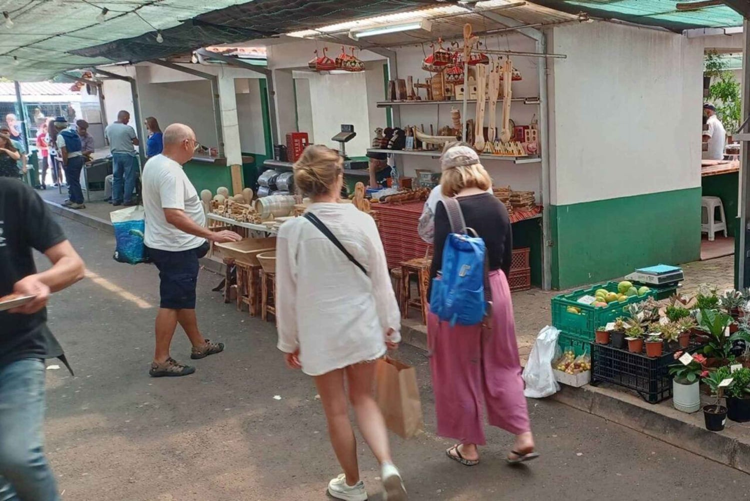 Madeira: Sunday Market Tour with Cristo Rei Viewpoint
