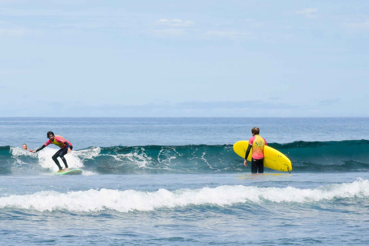 Madeira: Surfinglektion på öns vackraste och mest ...