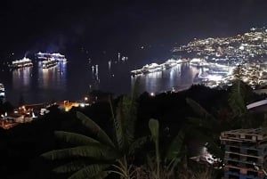 Madeira: Folk Dancing Show and Traditional Local Dinner