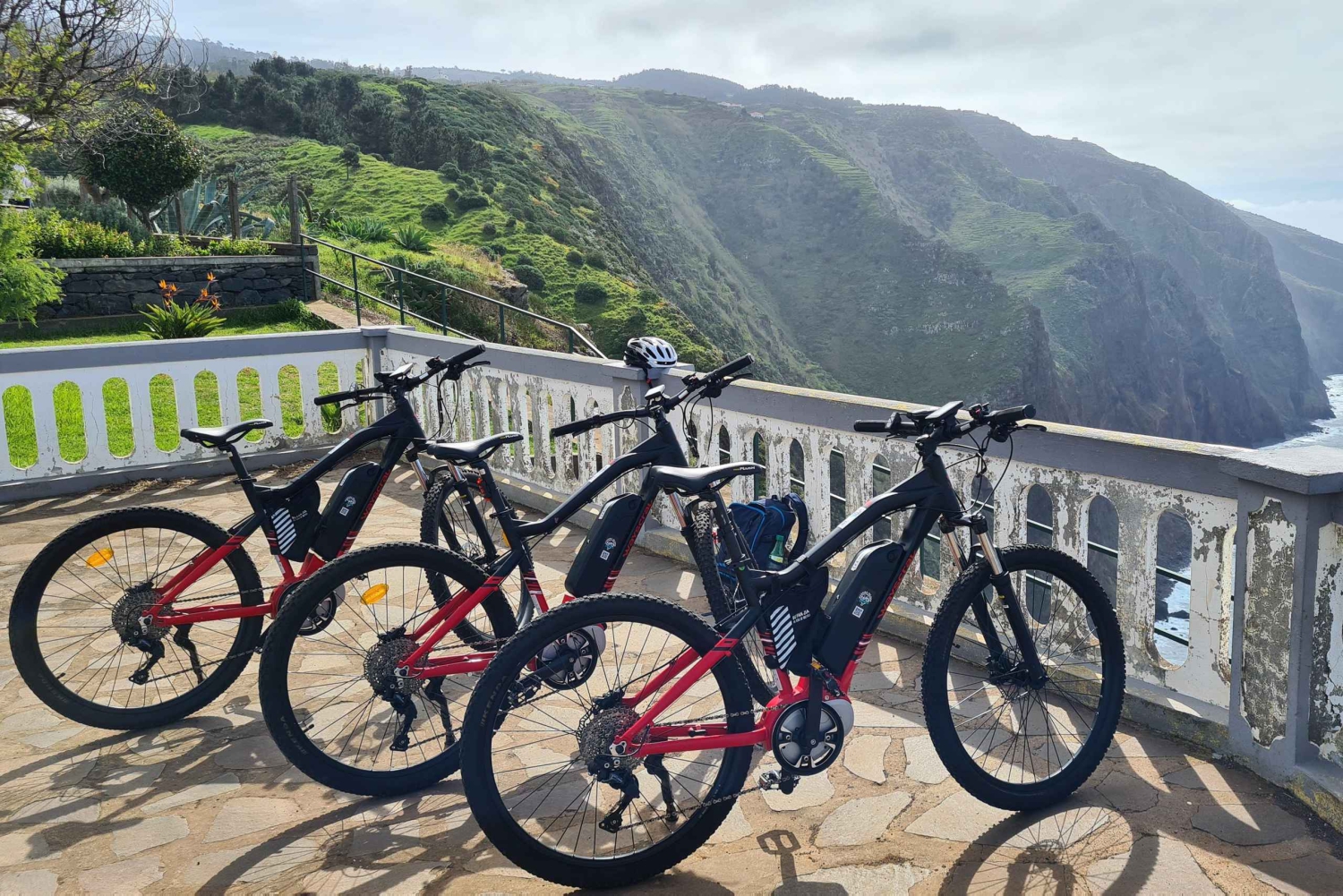 Madeira Westküste: Geführte Sightseeing E-Bike Tour