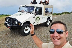 Madeira West Jeep Tour – Fanal, Seixal, naturliga pooler och små grupper