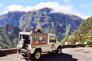 Madeira West Jeep Tour – Fanal, Seixal, naturliga pooler och små grupper