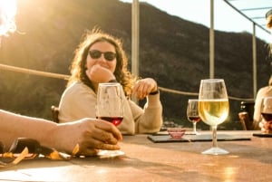 Madeira : Wine&Tapas, Cabo Girão skywalk 4x4 Jeep Adventure