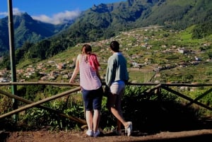 Madeira : Wine&Tapas, Cabo Girão skywalk 4x4 Jeep Adventure