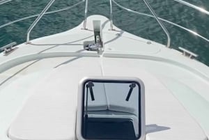 Vuurwerk op oudejaarsavond op een privéjacht in Madeira