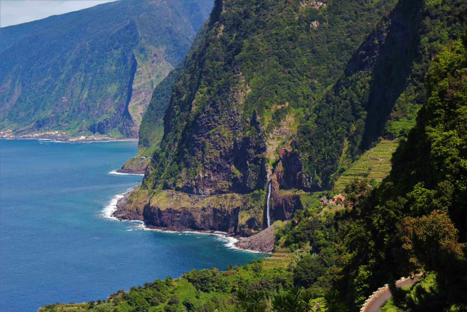 NorthWests 50 nyanser av grönt, klippbassänger och vattenfall Tour