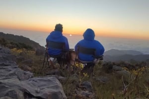 Pico do Arieiro: Private 4x4 Sunrise Trip with Hot Drinks