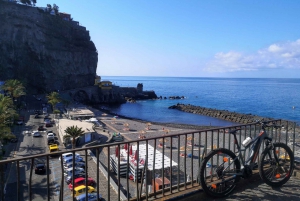 Costa Oeste de Madeira: Visita guiada en bicicleta eléctrica