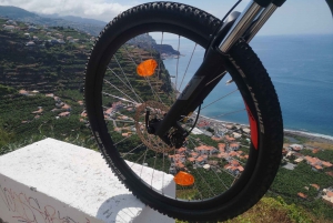 Costa Oeste de Madeira: Visita guiada en bicicleta eléctrica