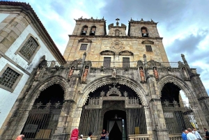 Porto: Tagestour in kleiner Gruppe nach Braga und Guimarães mit Mittagessen