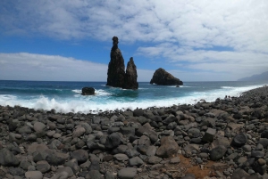 Porto Moniz Naturliga pooler och vattenfall Privat rundtur
