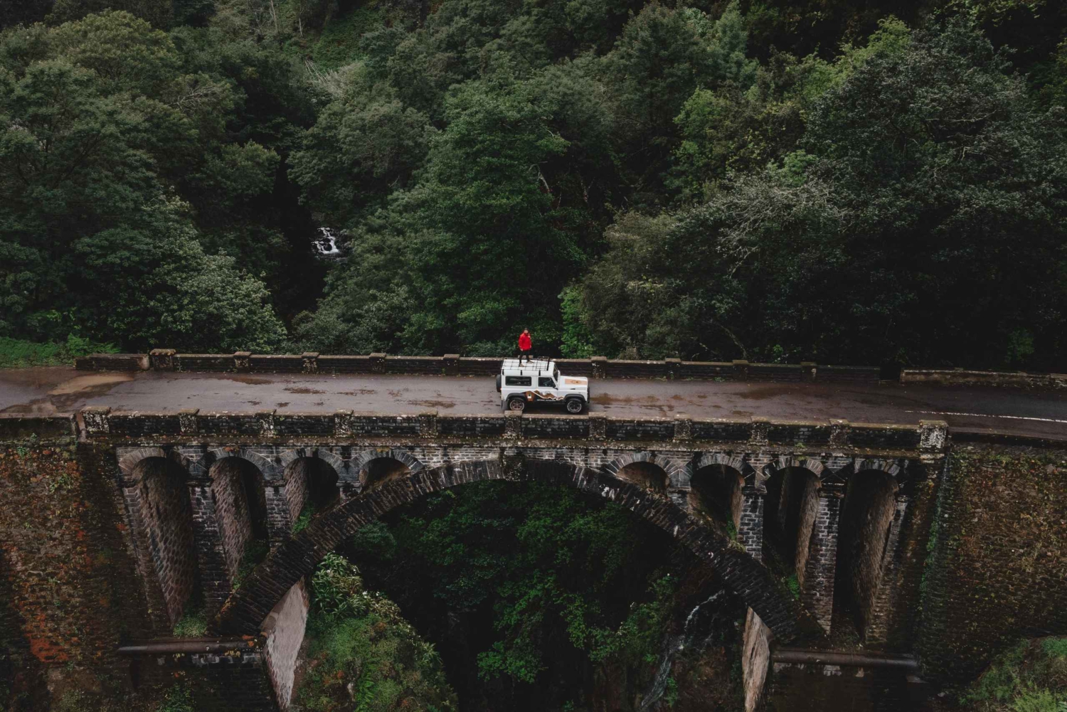 Priv. Est : Circuit en 4x4|Pico do Areeiro|Santana Maisons typiques|