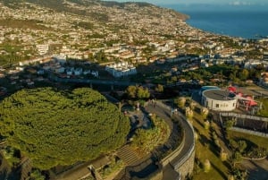 Private Vespa Tour Funchal, Câmara Lobos & Cabo Girão (3hrs)