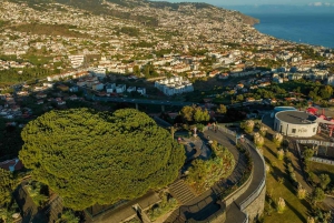 Tour privato in Vespa Valle di Nun, Câmara Lobos, CaboGirão(4 ore)