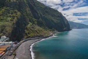 Yksityinen Vespa-länniläinen retki – Seixal, São Vicente, Porto Moniz (4 tuntia)