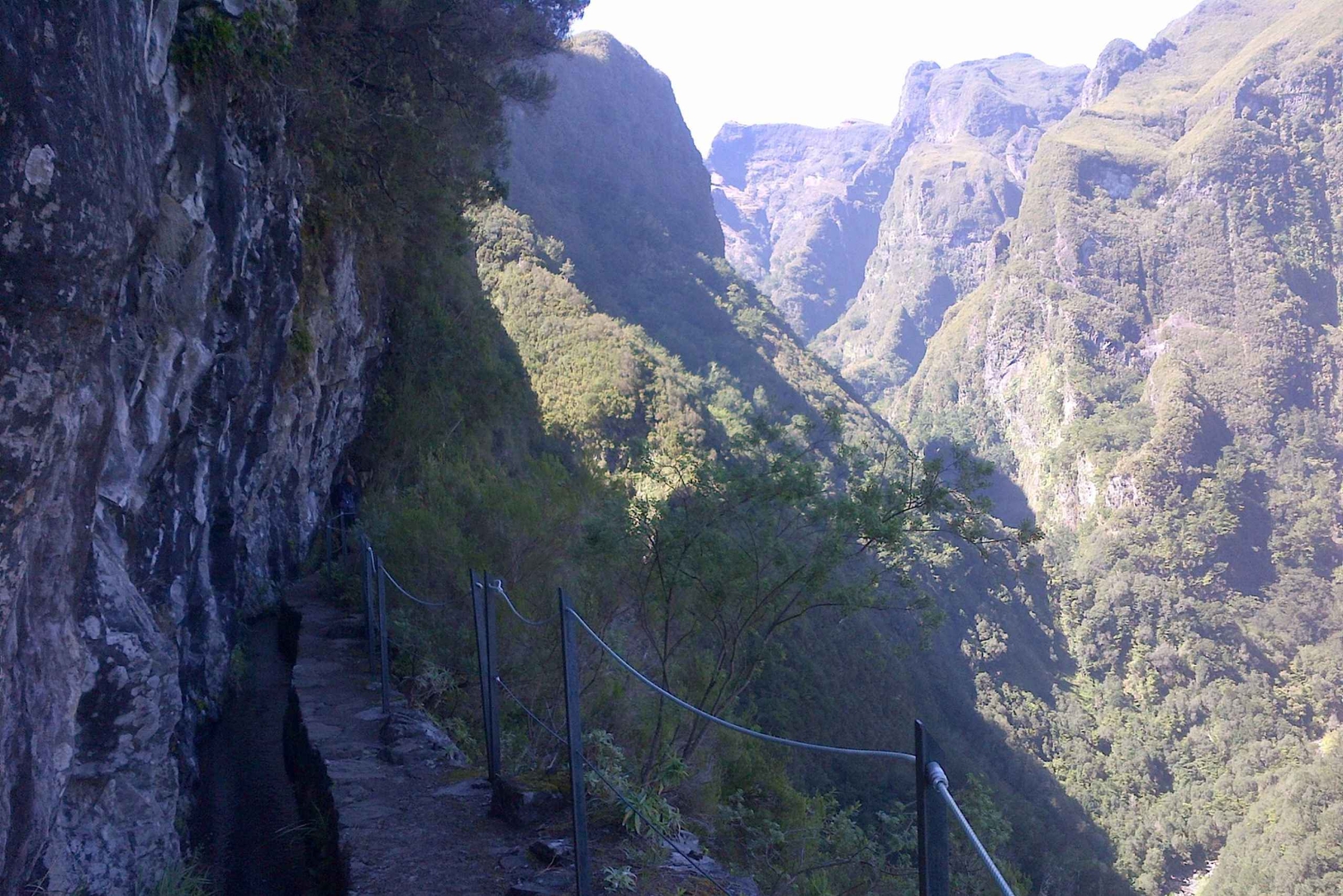 ケイマダス自然公園 5 時間ガイド付きハイキング