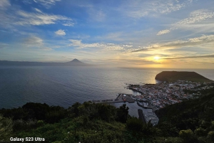 São Jorge: PR01 Hike & Tour - Full Day Adventure