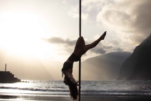 Seixal Spiaggia di sabbia nera Pole Dance Foto e riprese con il drone