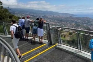 Skywalk og Tuk-Tuk-tur i fiskerlandsbyen (Cabo Girão)