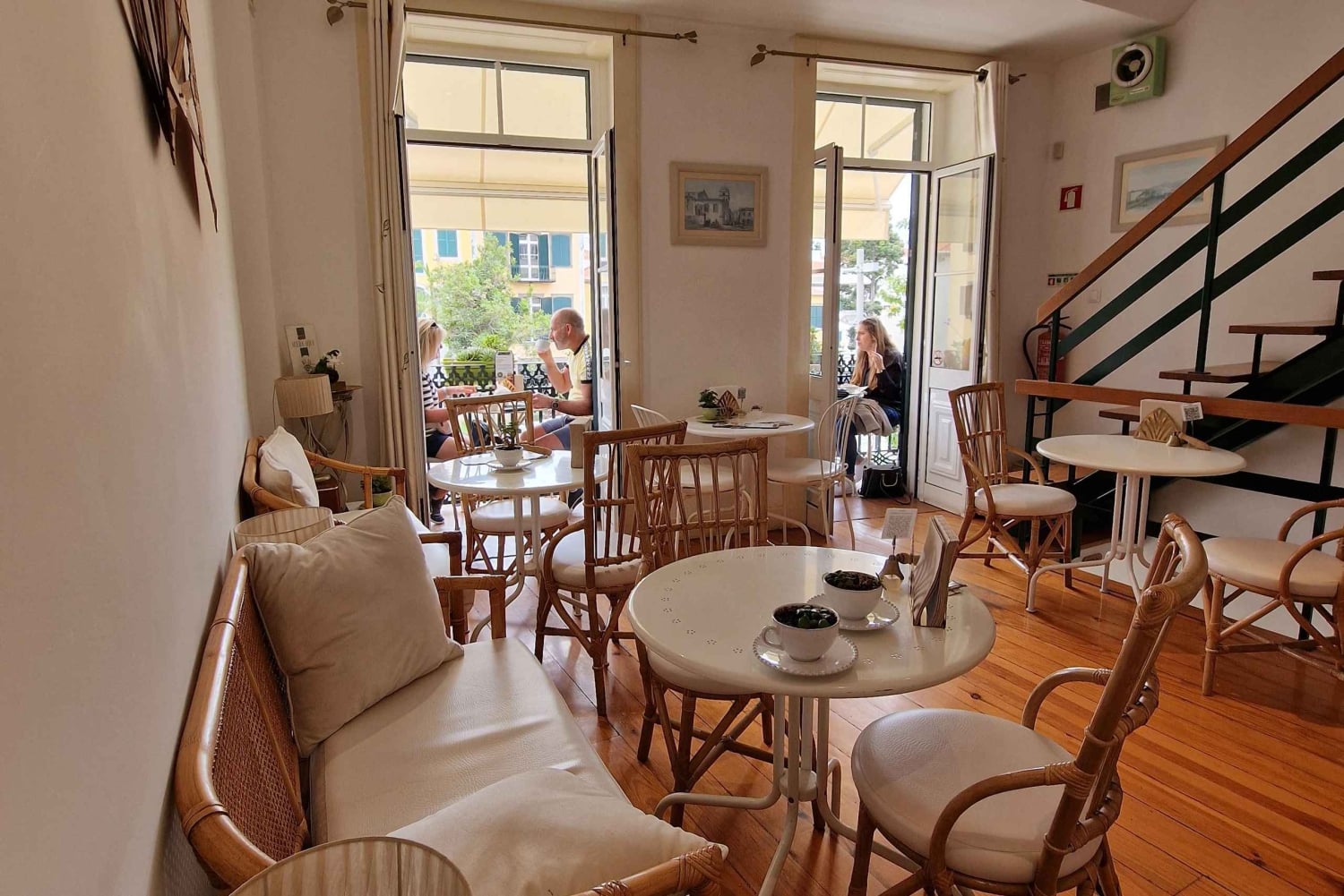 Sunday Stroll in Funchal: Bites and Delights