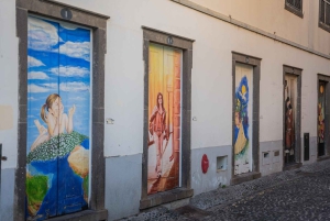 Sunday Stroll in Funchal: Bites and Delights