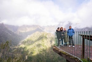 Sunrise Tour @ Pico Do Areiro | Half Day 4x4 Tour