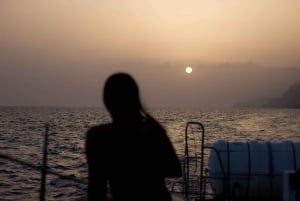 Funchal: Cabo Girão Sunset Catamaran Tour