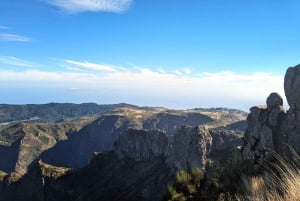 Pico do Arieiro in 4h: Immersive Experience (Private Cabrio)