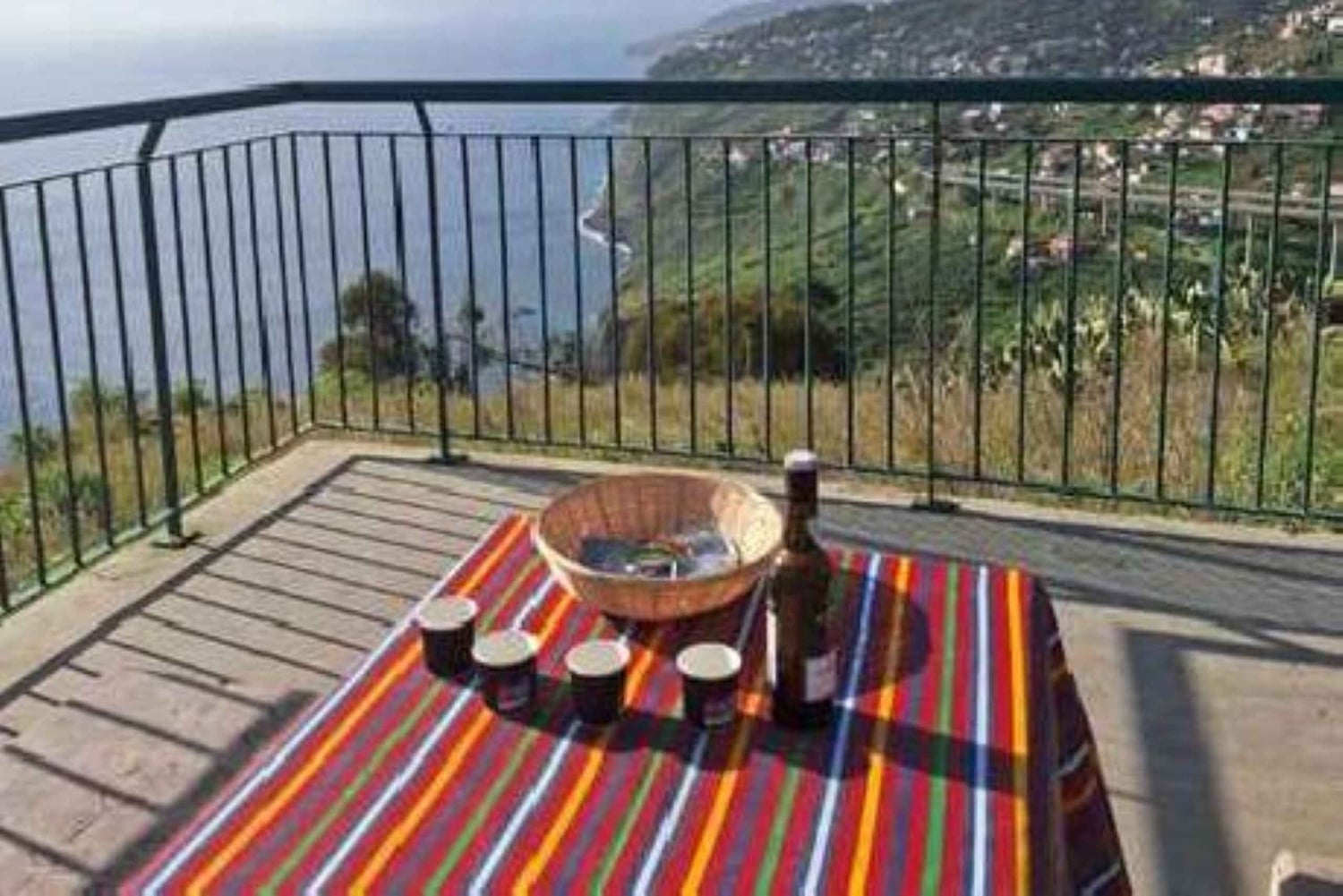 Passeio de Vereda e Vinho da Madeira