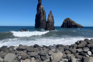 Västsafari – Den naturliga poolen Porto Moniz med öppna takjeepar